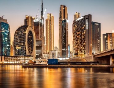 Discover the new hotels in Dubai 2026 with our guide.