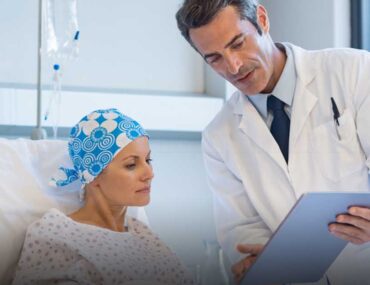 طبيب ومريضة