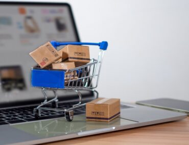 تسوق ملابس اون لاين الامارات