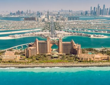 نخلة جبل علي أم نخلة جميرا