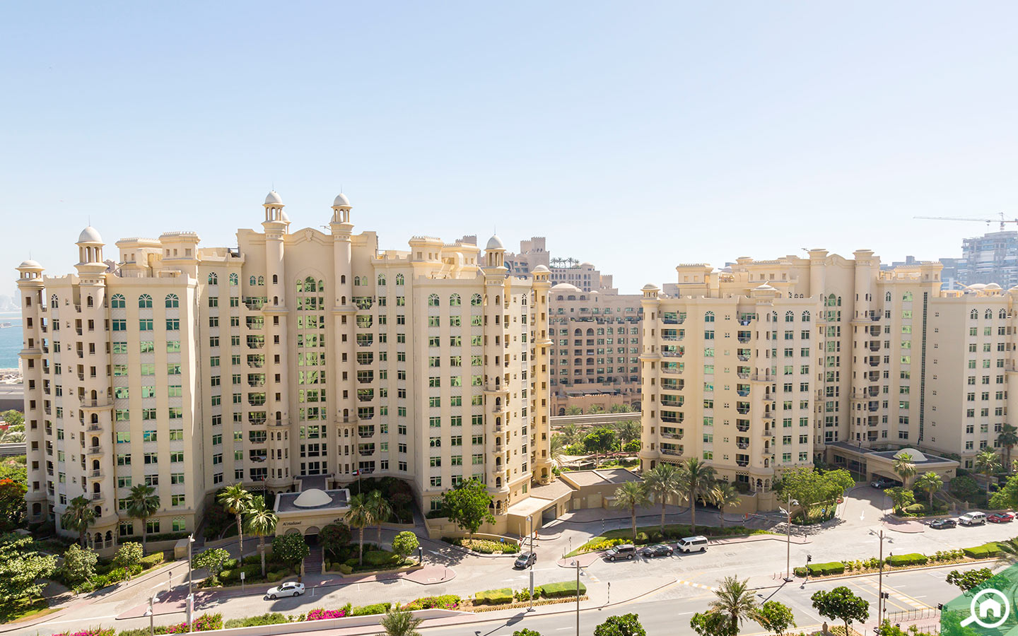View of the Shoreline Apartments in Palm Jumeirah