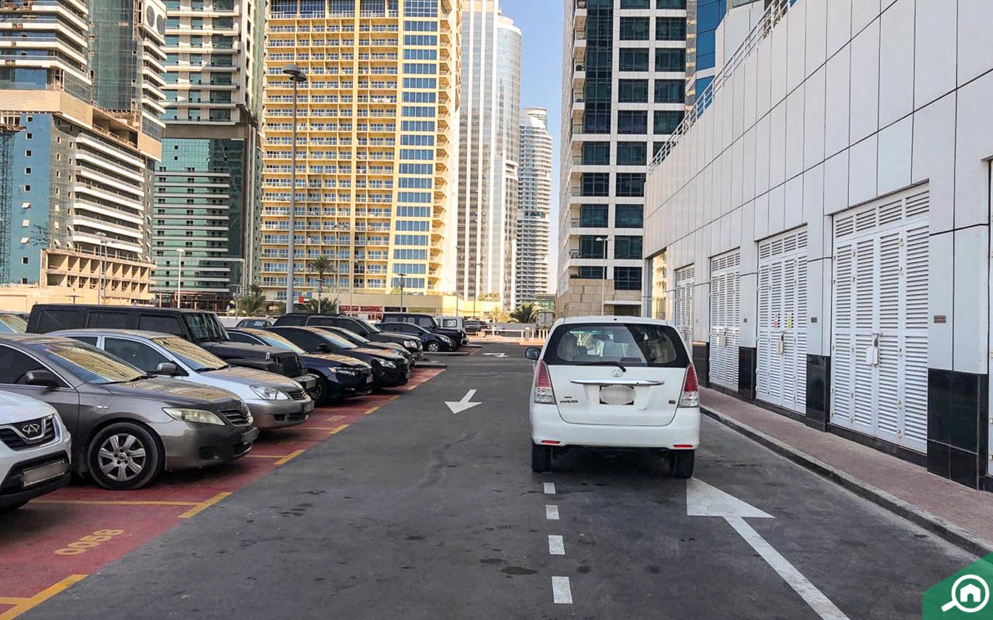 Pros & Cons of Living in JLT (Jumeirah Lake Towers) MyBayut