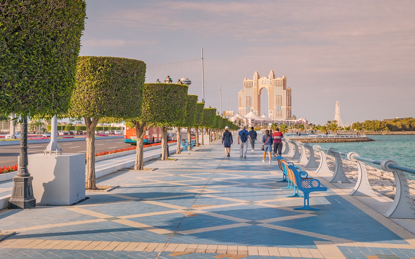 كورنيش للمشي