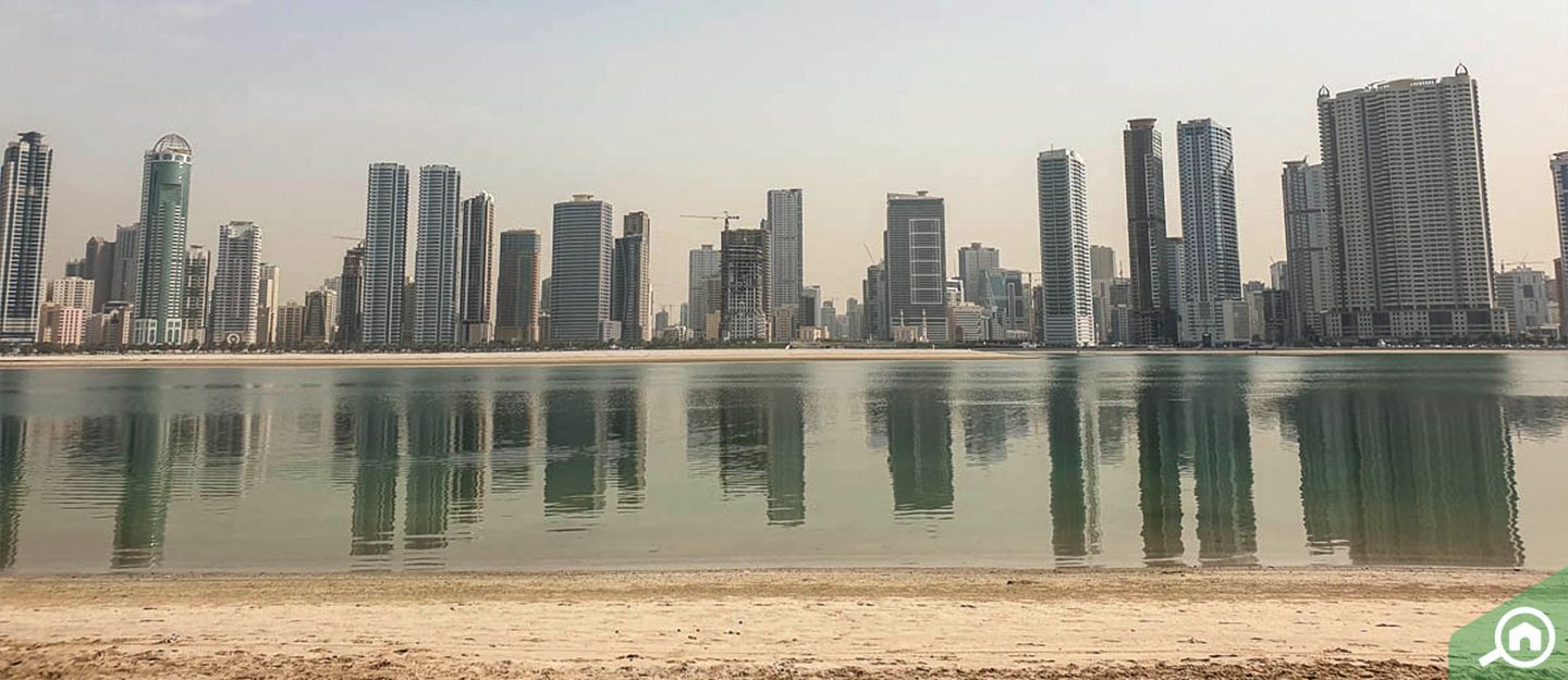 Pros and cons of living in Al Khan, Sharjah