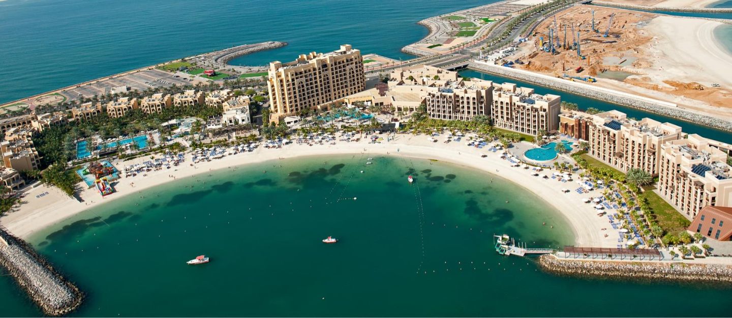 Pros and cons of living in Al Marjan Island