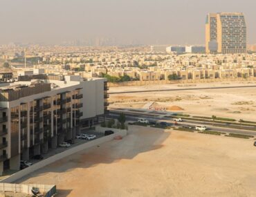 Pros and cons of living in Arjan