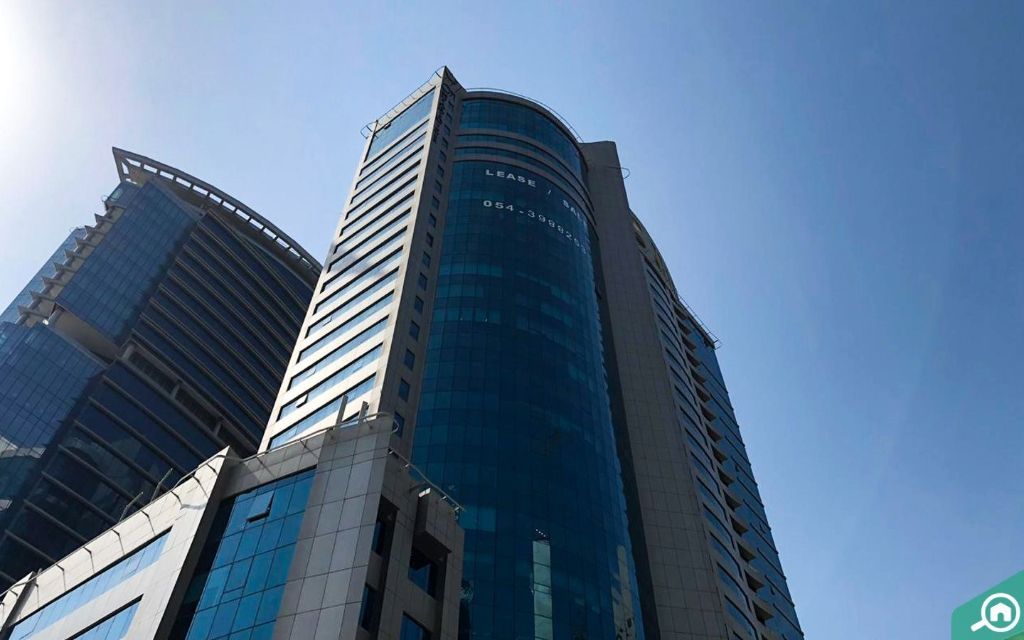 برج أونتاريو من الخارج