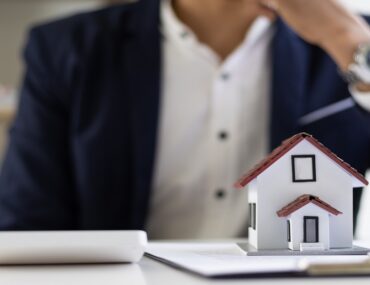 خطوات تقديم طلب إلغاء بطاقة مزاولة المهنة لنشاط عقاري