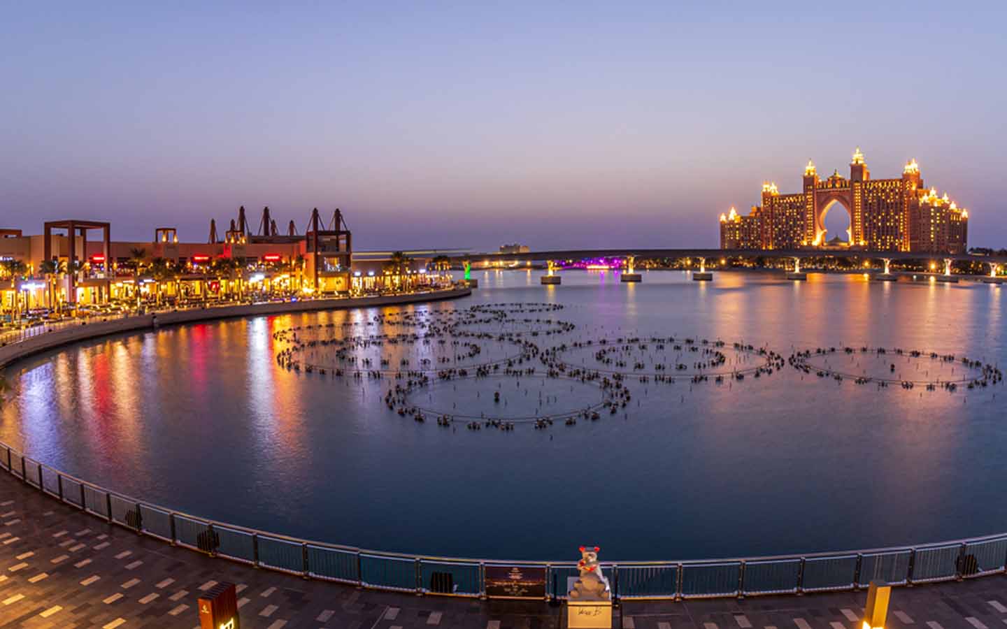 Restaurants With a View of the Palm Fountain at The Pointe MyBayut