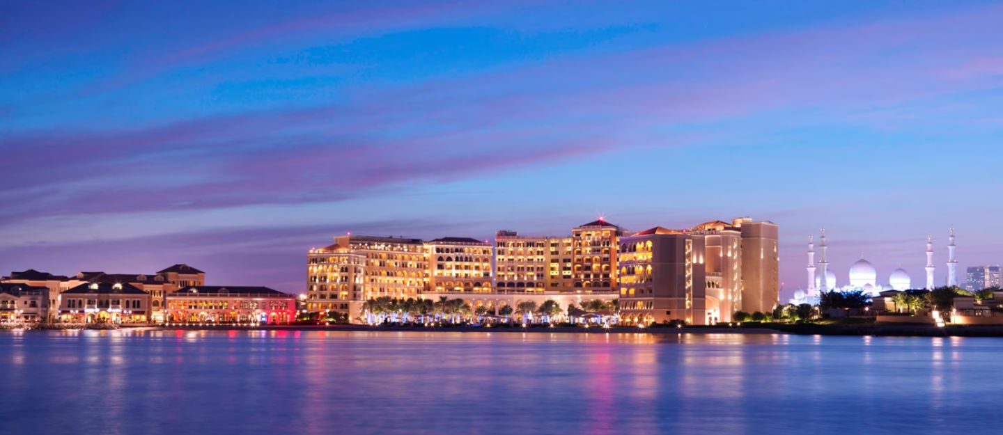 Ritz-Carlton Abu Dhabi Grand Canal