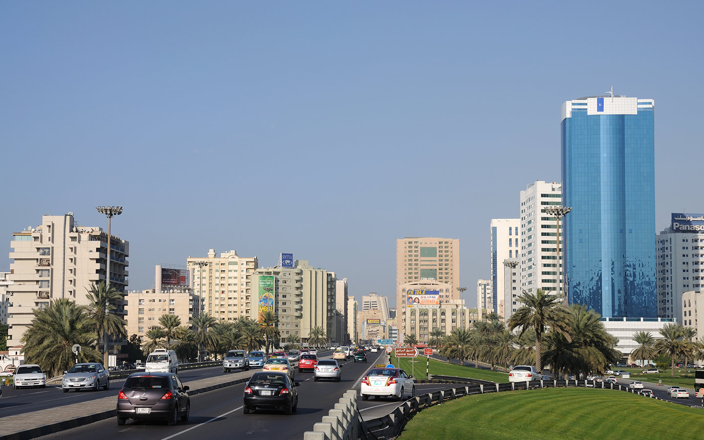 طريق في الشارقة