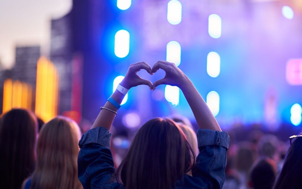 Girl enjoying Sole DXB 2025 music festival
