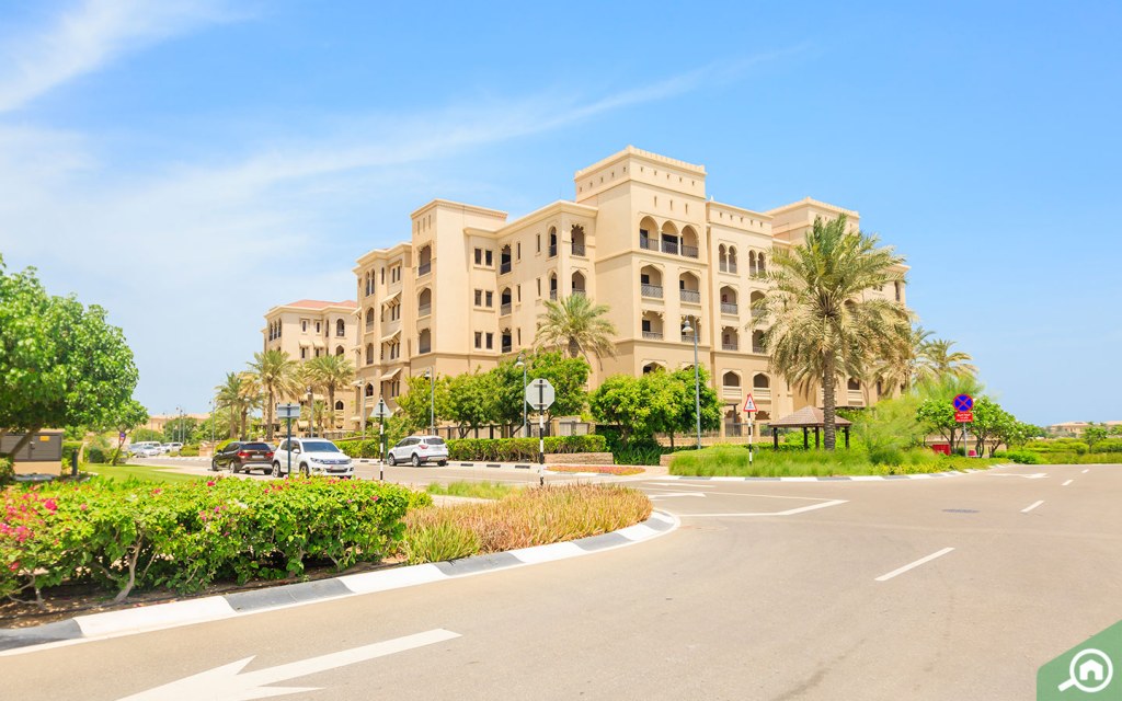 أبنية سكنية في جزيرة السعديات