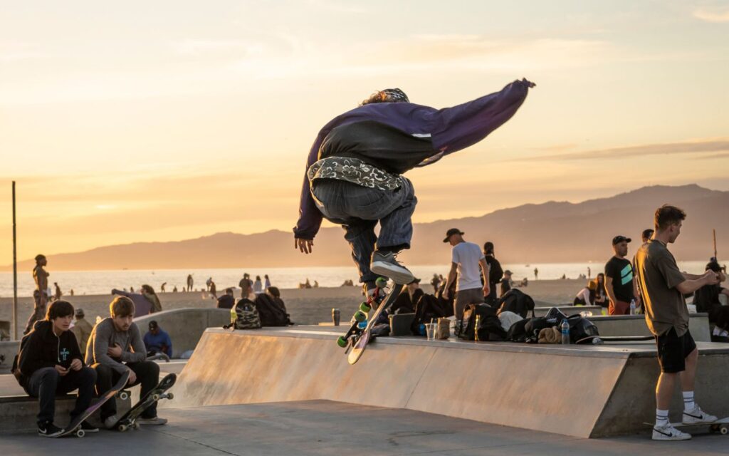 Top skateparks in Dubai featuring bowls, rails and ledges designed for advanced skateboarding tricks