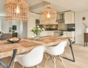 Small dining room decor ideas on a budget_24072026