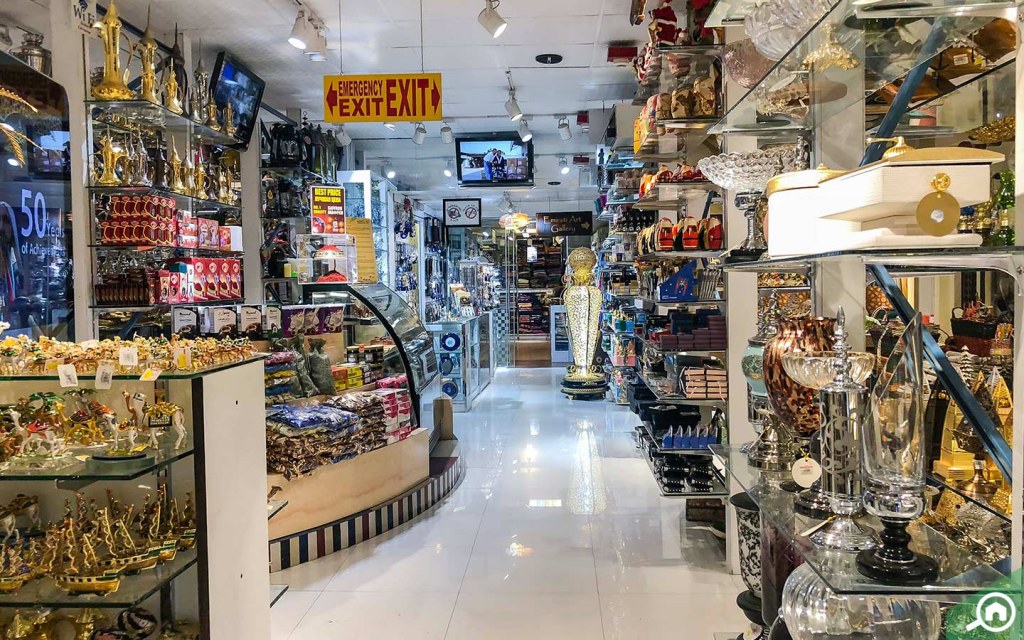 Best Souvenir Shops in Dubai Mementos, Dates, Carpets & More MyBayut
