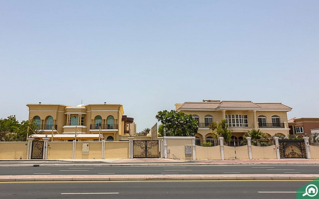 Street view of villas in Al Barsha