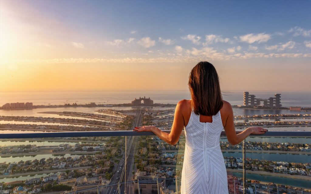 Scenic areas at The View at The Palm ideal for photos with Dubai skyline and Palm Jumeirah.