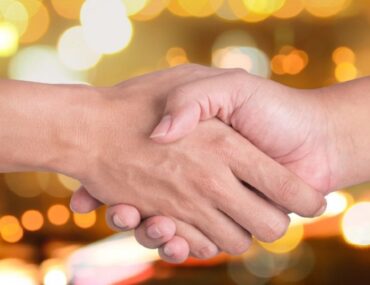 العلاقة بين المالك والمستأجر