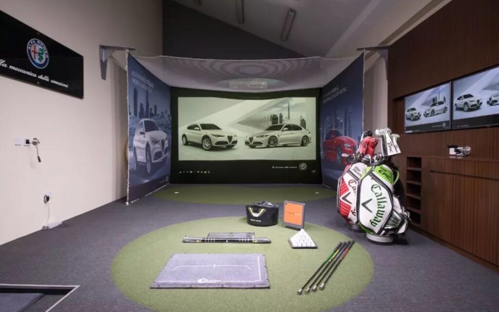 Modern Indoor swing studios at the golf club