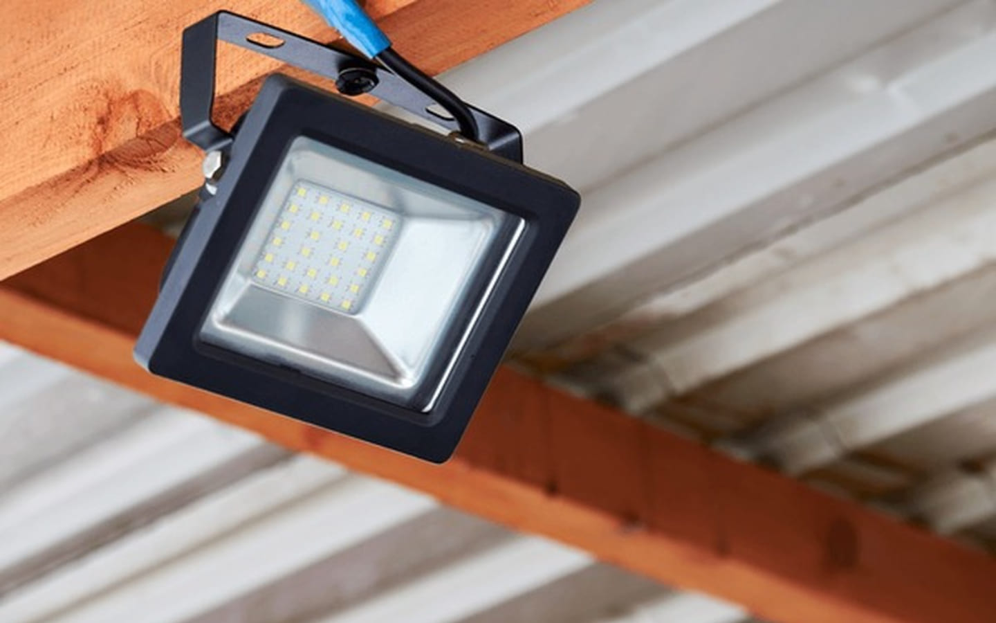 كشاف إل إي دي