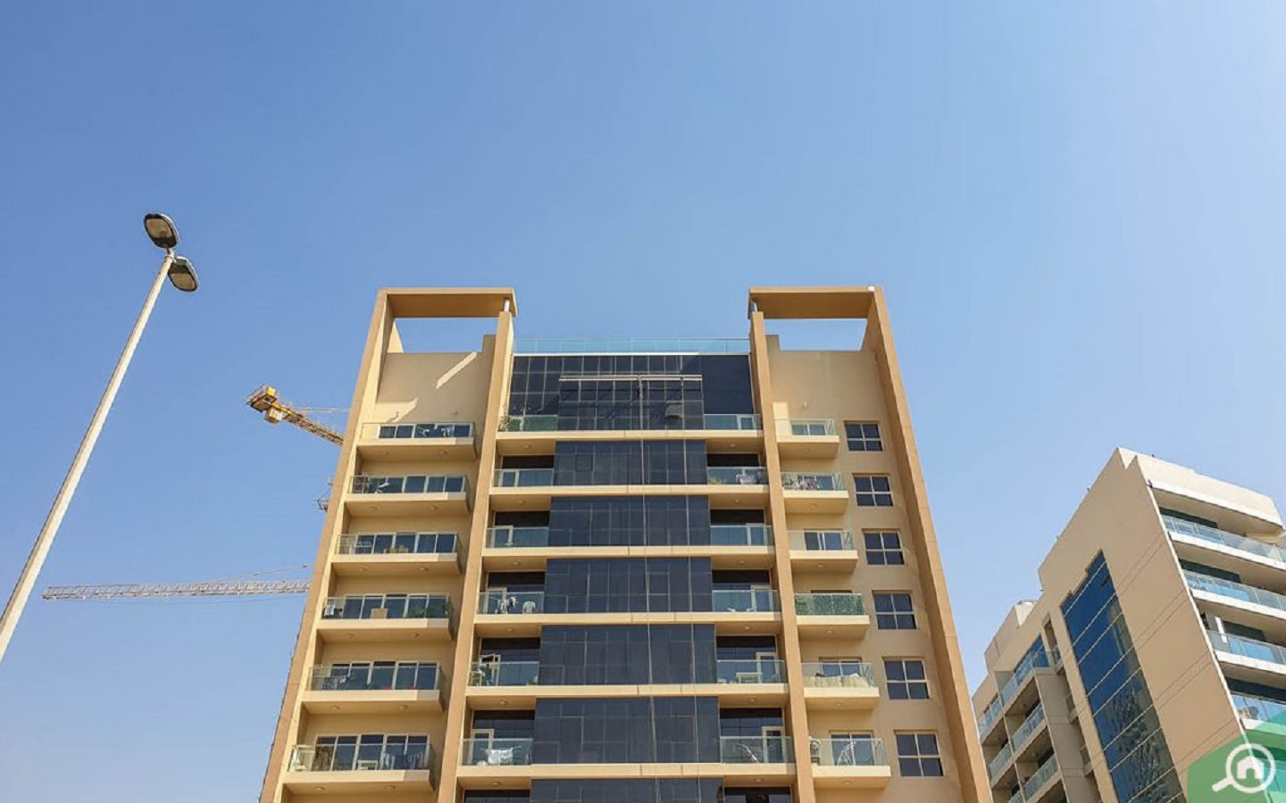 wondering-what-to-do-with-1-million-dirhams-in-dubai-mybayut