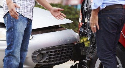 Car crash with people arguing