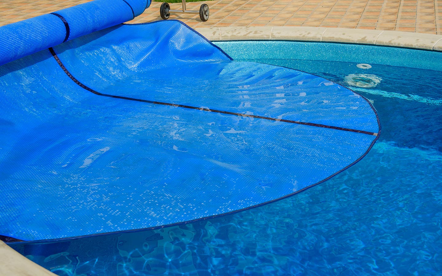 pool covers helps stop breeding of mosquitoes