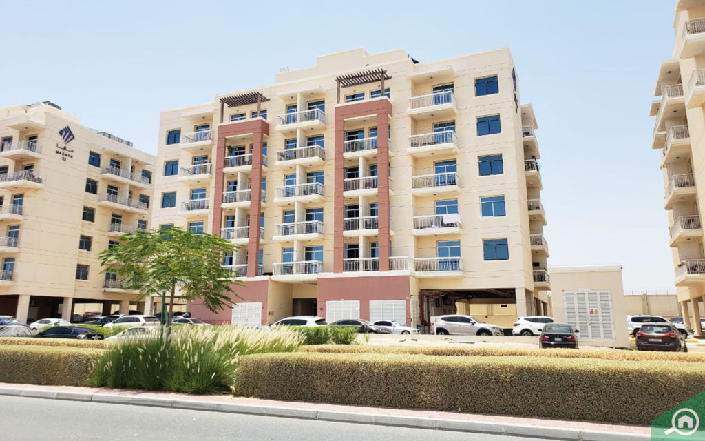 apartment building in liwan