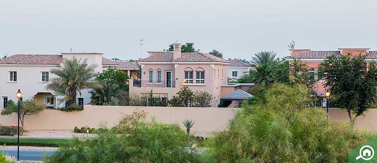 شراء العقارات في بر دبي