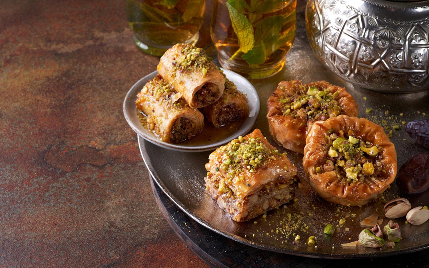 بقلاوة مع المكسرات