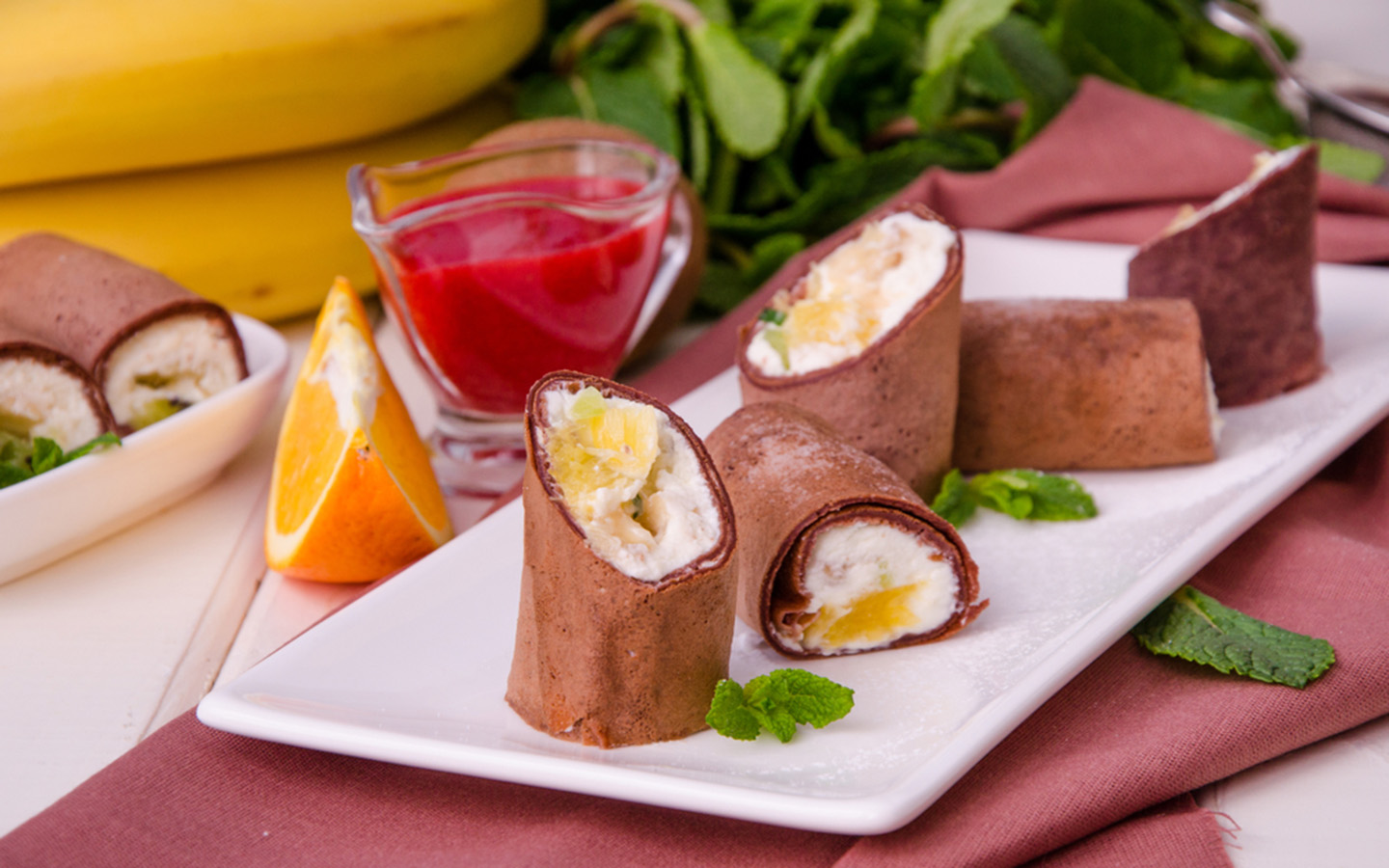 Chocolate rolls served with a refreshing smoothie