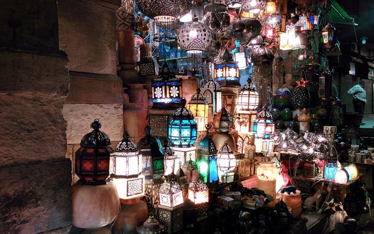 Best Things to Buy in Dubai Lanterns, Spices & More MyBayut