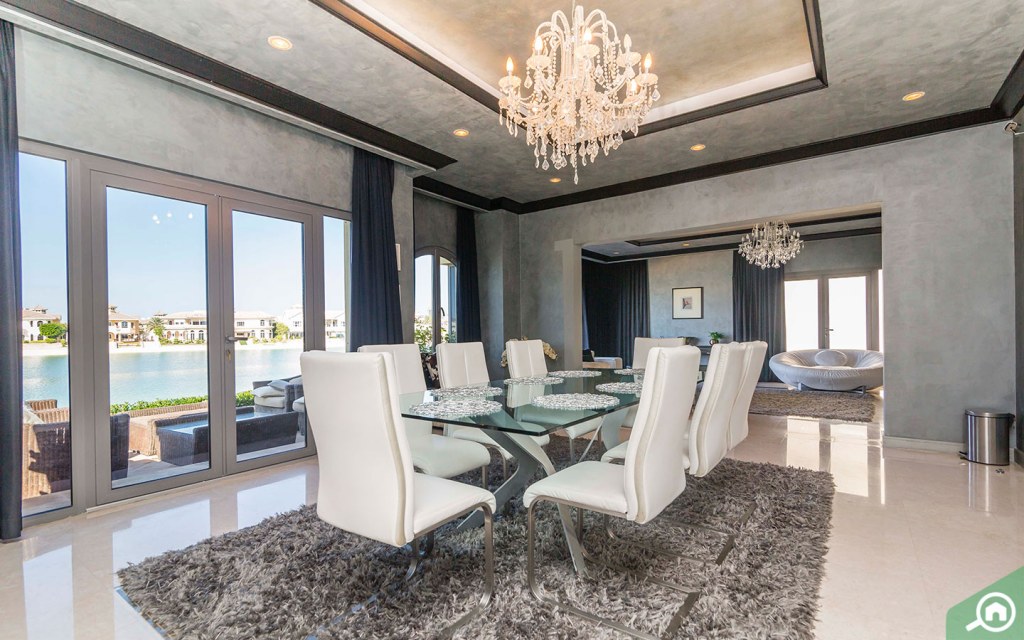 Magnificent 4-bedroom Villa for Sale in Palm Jumeirah - MyBayut