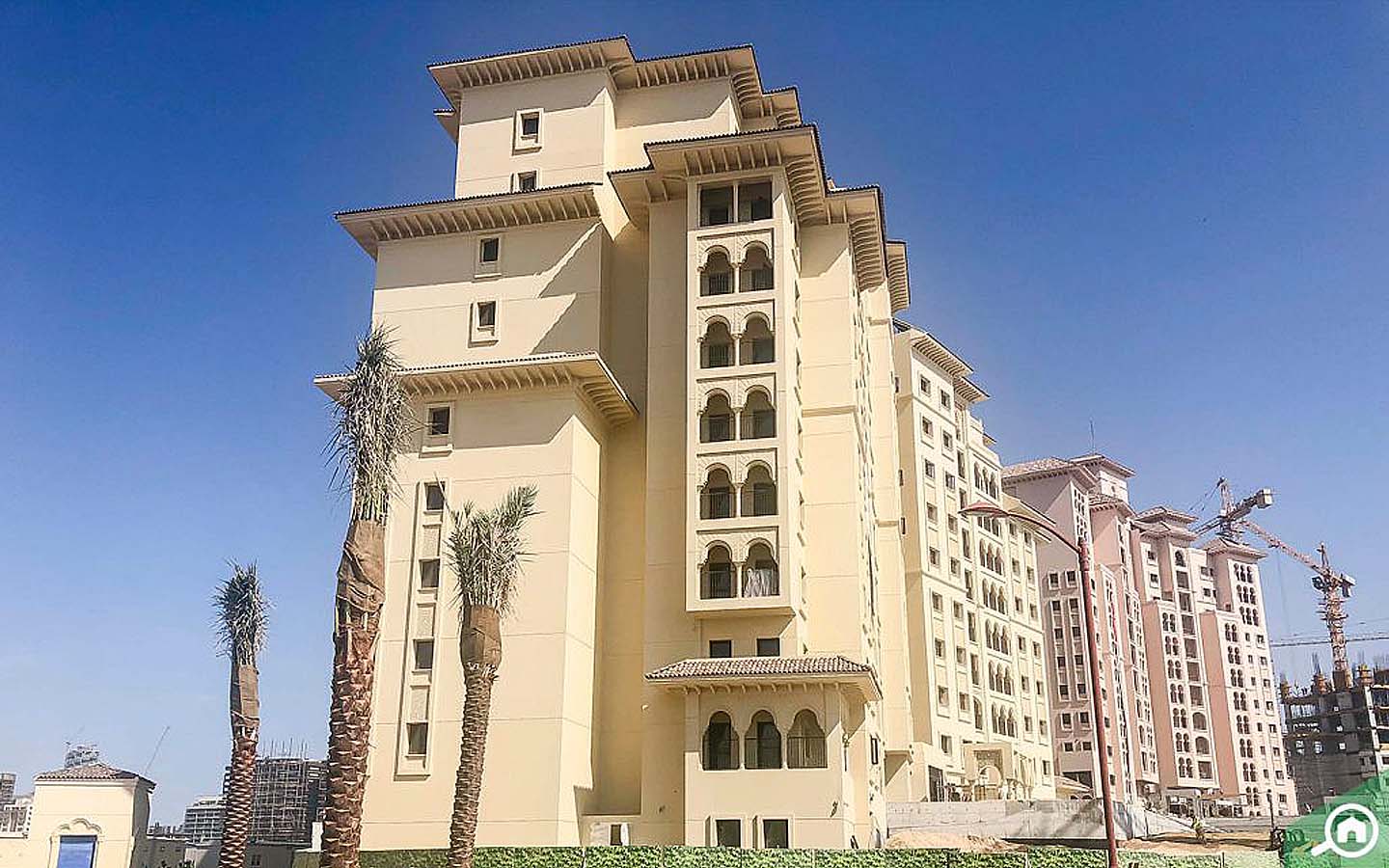 eco-friendly-areas-in-dubai-dsc-jumeirah-golf-estates-more-mybayut