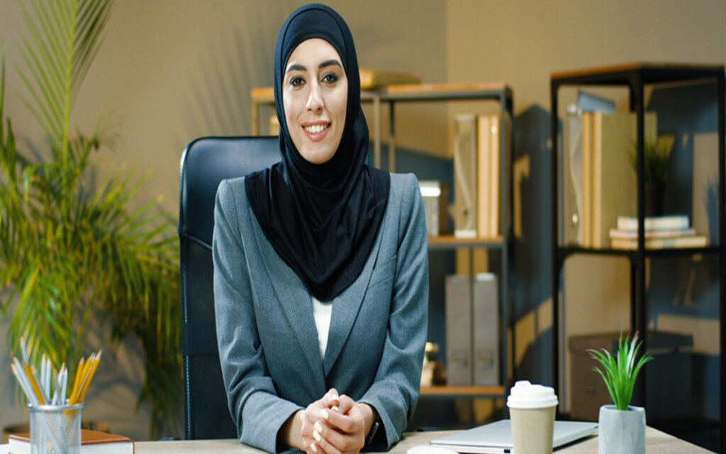 امراة اعمال إماراتية