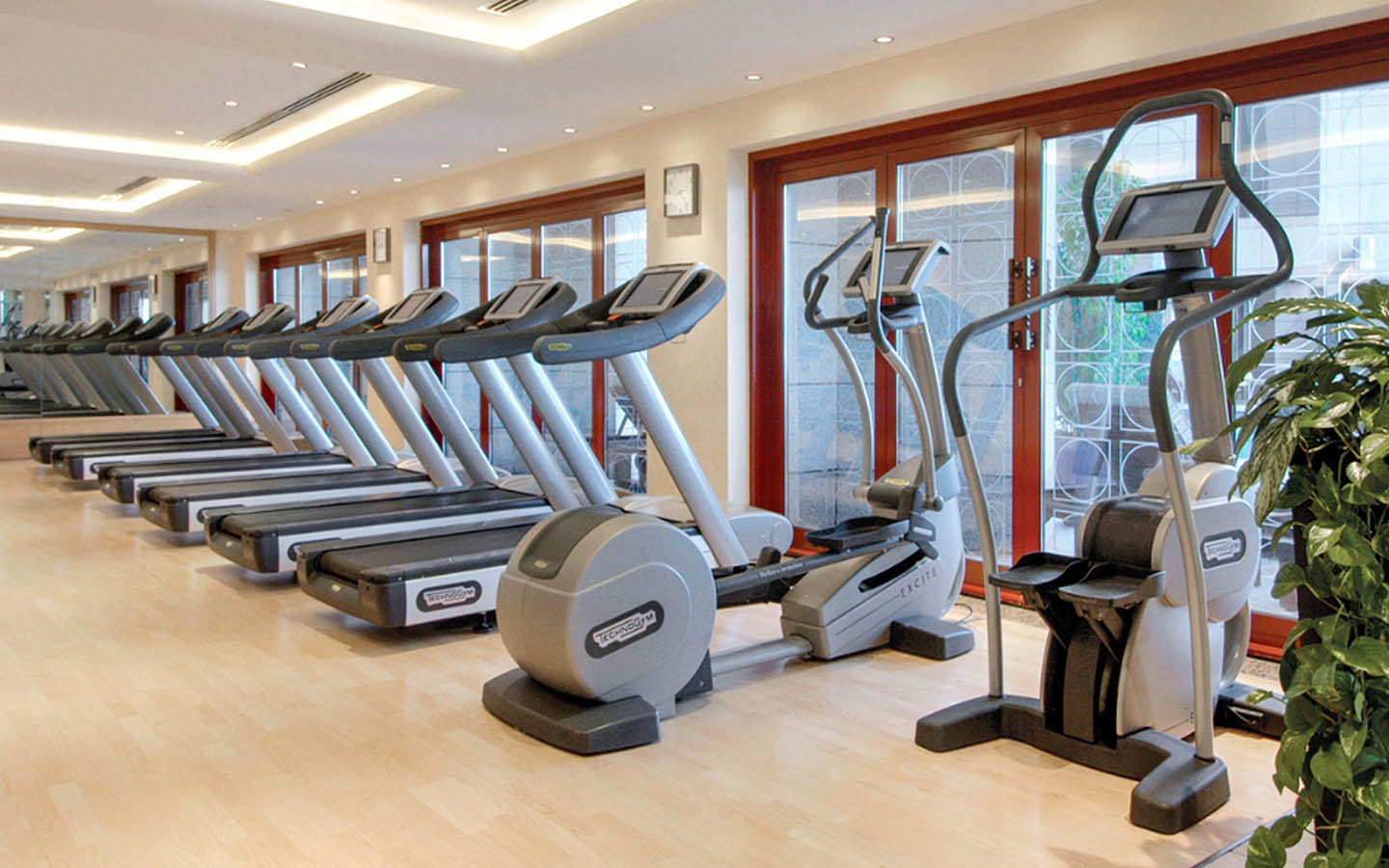 Fairmont Dubai SZR Hotel Guide Rooms, Facilities & More MyBayut