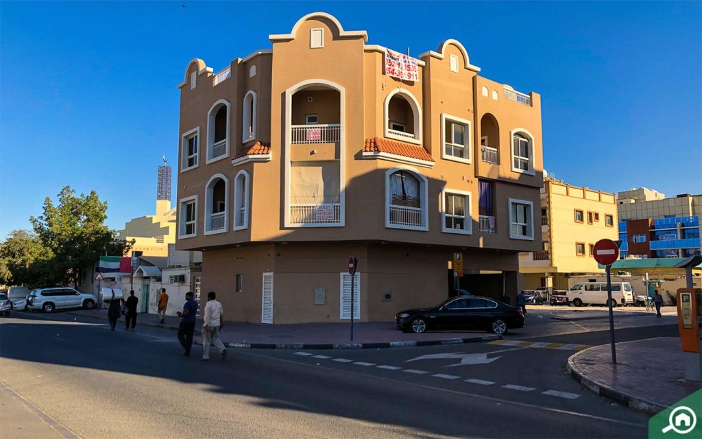 mixed purpose building in Hor Al Anz, Deira
