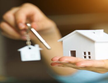 بيت صغير ومفتاح