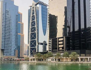 أبراج بحيرات الجميرا