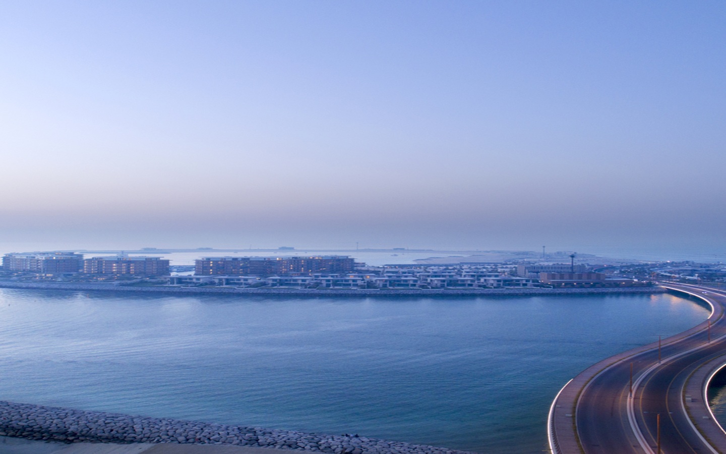 الطريق المؤدي إلى الجزيرة