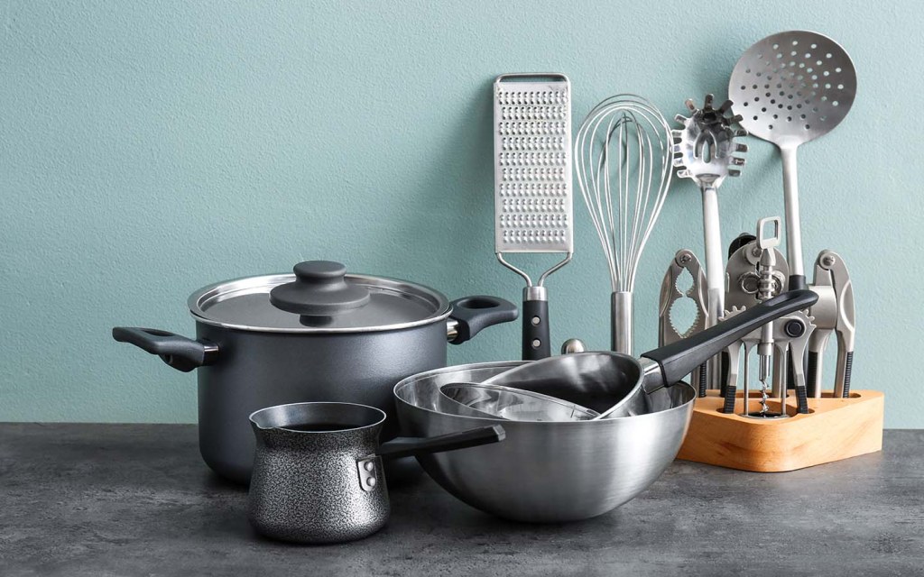 kitchenware and other things to buy for a new house when living alone