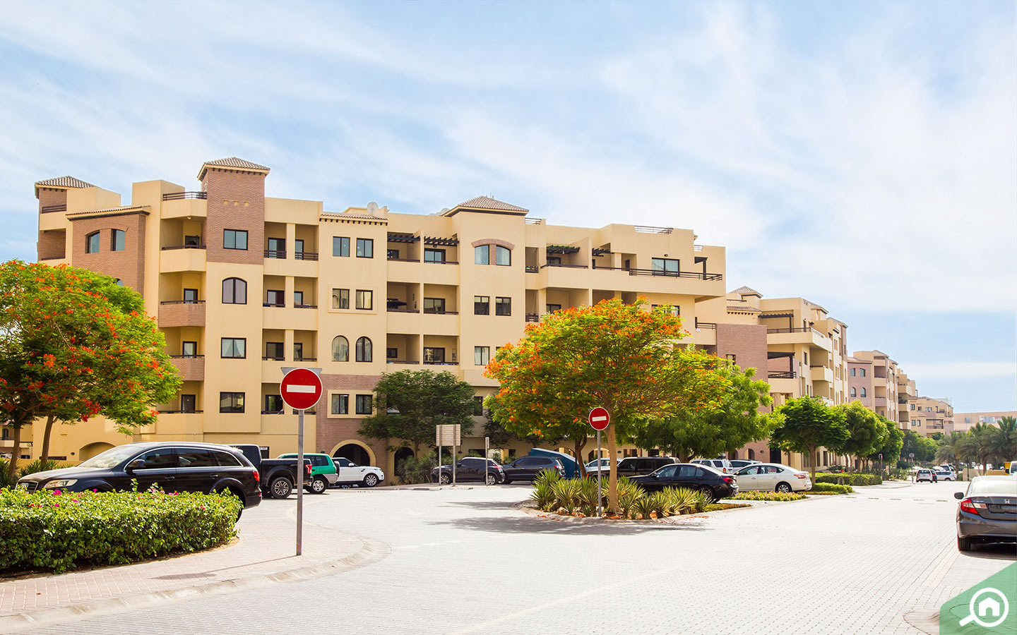 Top Places for couples to rent in Dubai Dubai Marina, Mirdif & More