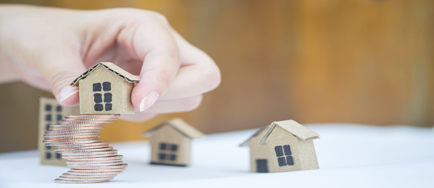 منزل صغير وأموال