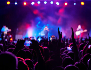 حفلة غنائية