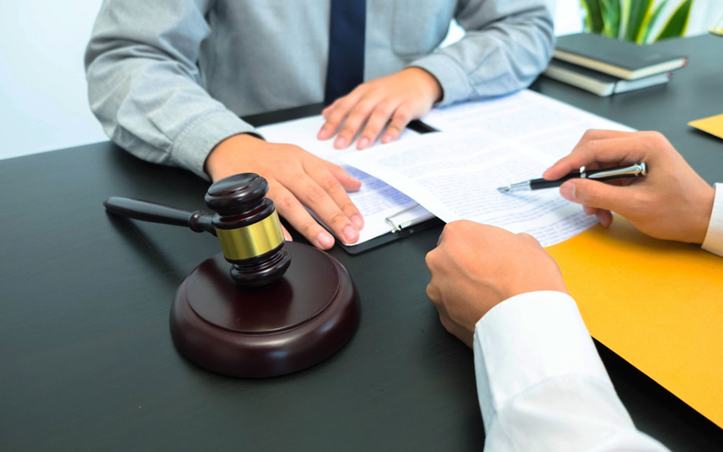 مطرقة القاضي