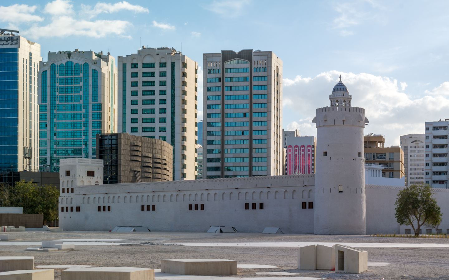 قصر الحصن من الخارج