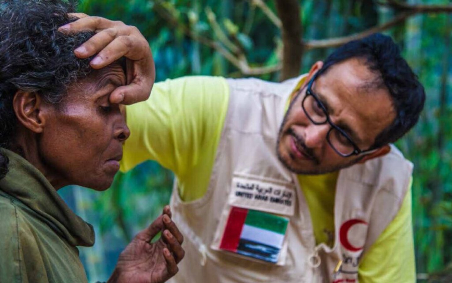 التبرع للهلال الاحمر الاماراتي