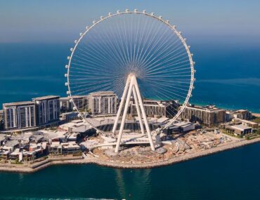 buildings with apartments for sale in bluewaters island