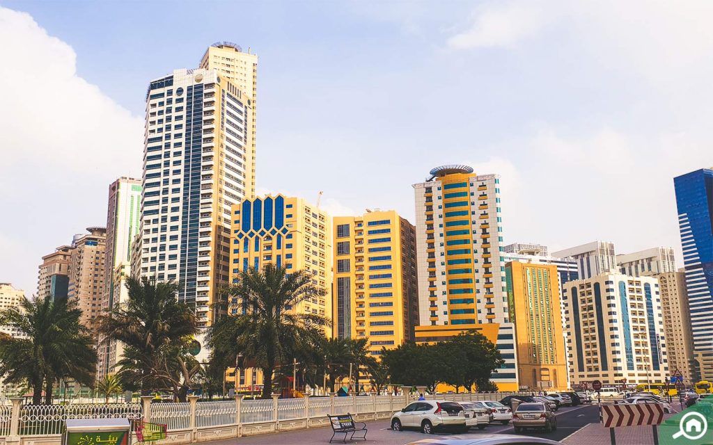 أبراج سكنية